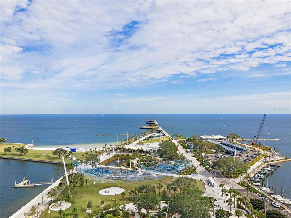 For Sale: $2,795,000 (3 beds, 2 baths, 2500 Square Feet)