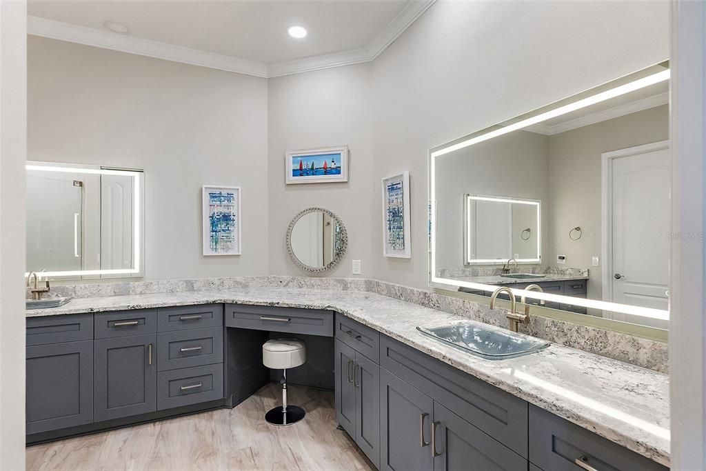 For Sale: $2,795,000 (3 beds, 2 baths, 2500 Square Feet)