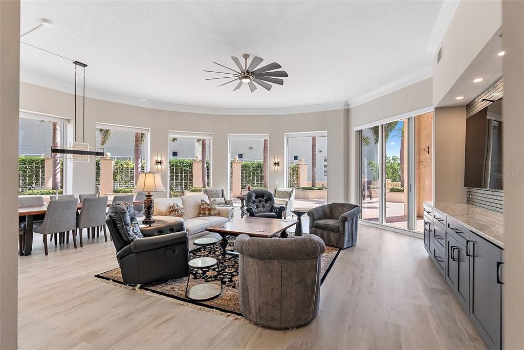 For Sale: $2,795,000 (3 beds, 2 baths, 2500 Square Feet)