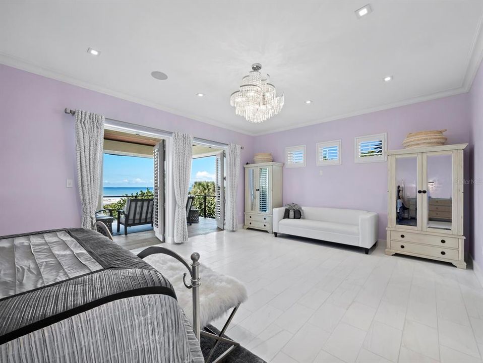 For Sale: $11,900,000 (5 beds, 5 baths, 5175 Square Feet)