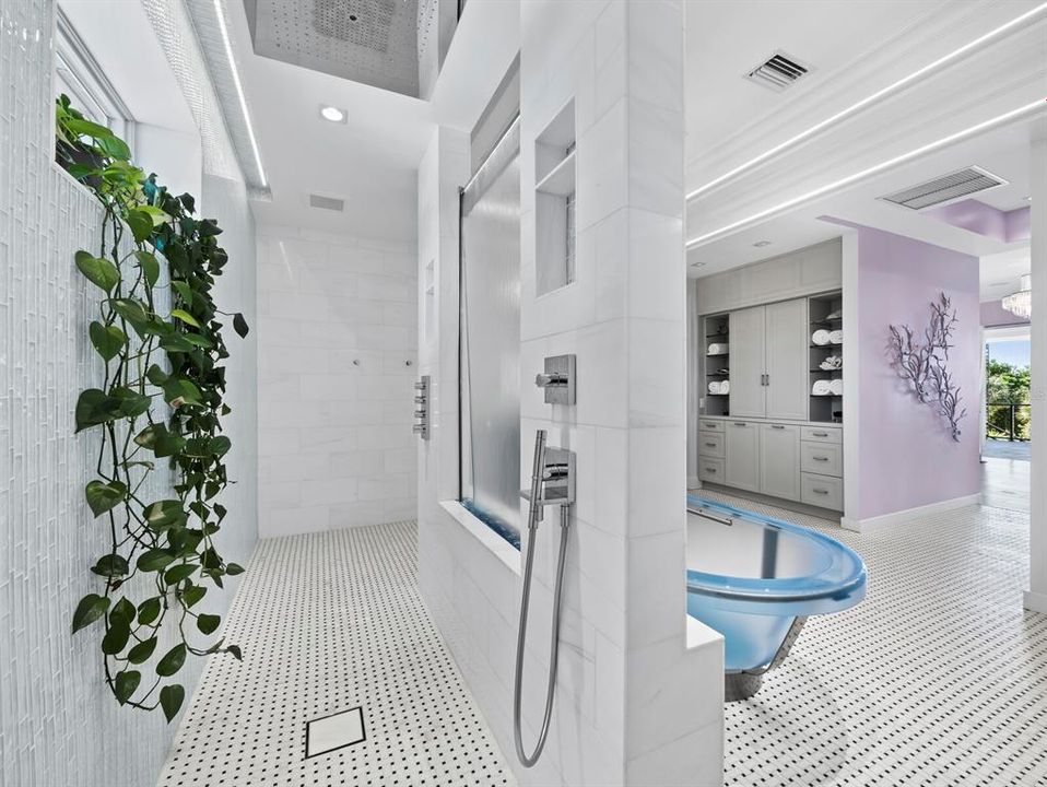 For Sale: $11,900,000 (5 beds, 5 baths, 5175 Square Feet)