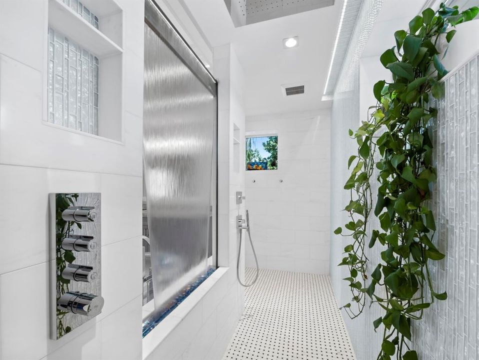 For Sale: $11,900,000 (5 beds, 5 baths, 5175 Square Feet)