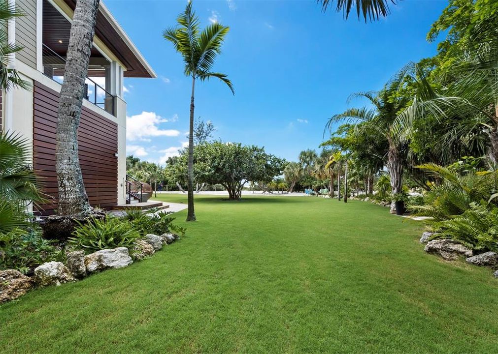 For Sale: $11,900,000 (5 beds, 5 baths, 5175 Square Feet)