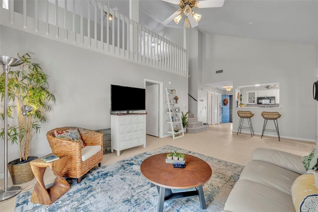 For Sale: $274,000 (2 beds, 2 baths, 1362 Square Feet)