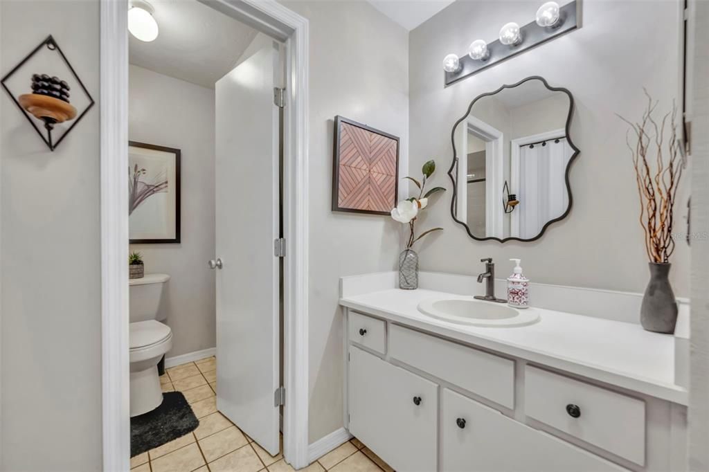 For Sale: $274,000 (2 beds, 2 baths, 1362 Square Feet)