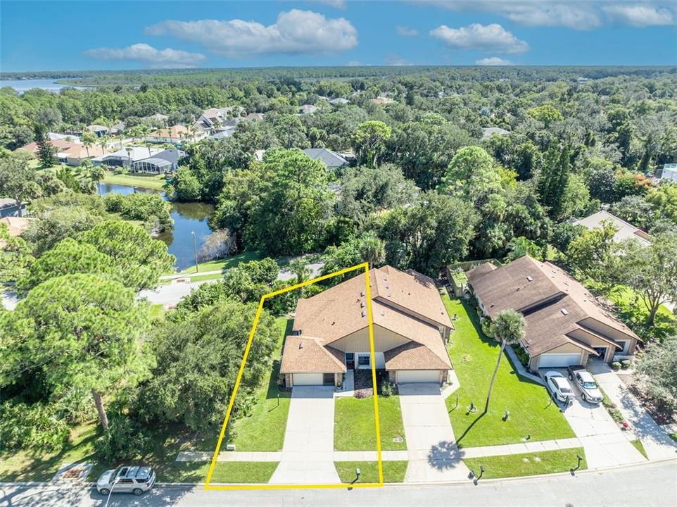 For Sale: $274,000 (2 beds, 2 baths, 1362 Square Feet)