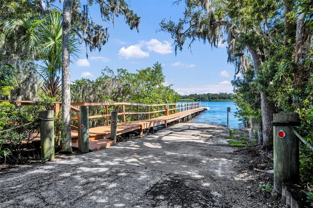 For Sale: $274,000 (2 beds, 2 baths, 1362 Square Feet)