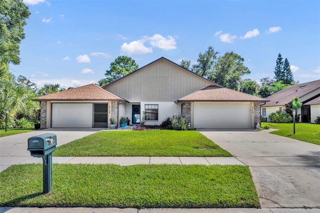 For Sale: $274,000 (2 beds, 2 baths, 1362 Square Feet)