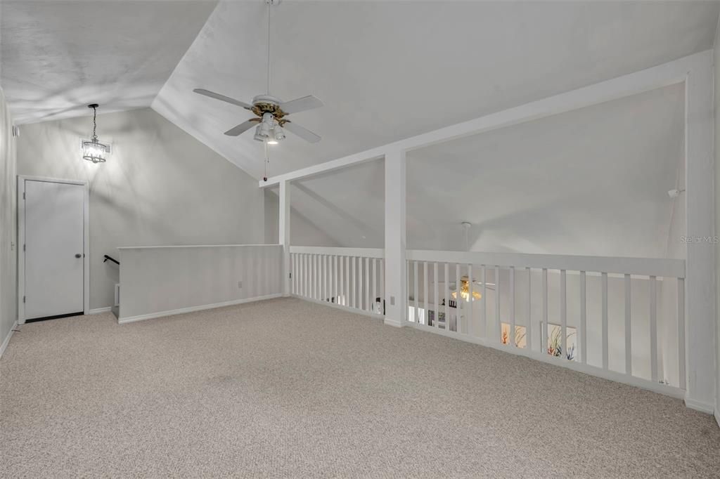 For Sale: $274,000 (2 beds, 2 baths, 1362 Square Feet)