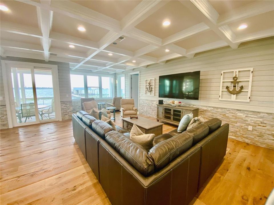 待售: $1,449,000 (5 贝兹, 3 浴室, 2746 平方英尺)