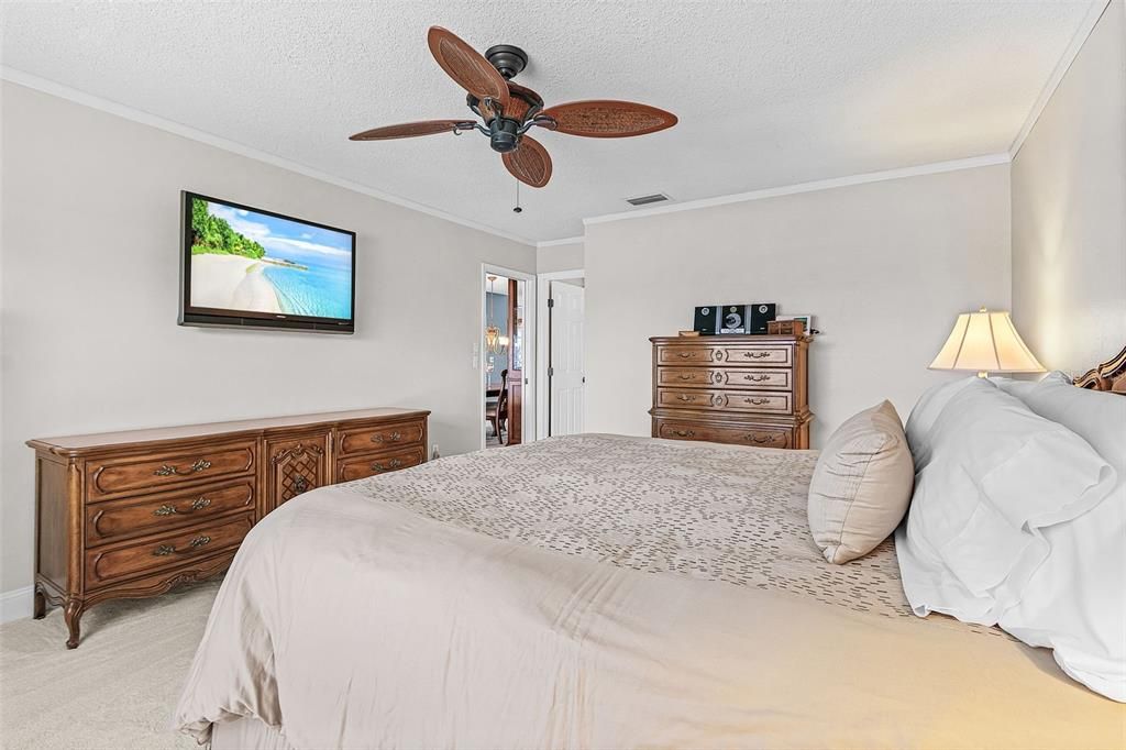 待售: $826,000 (4 贝兹, 2 浴室, 2930 平方英尺)