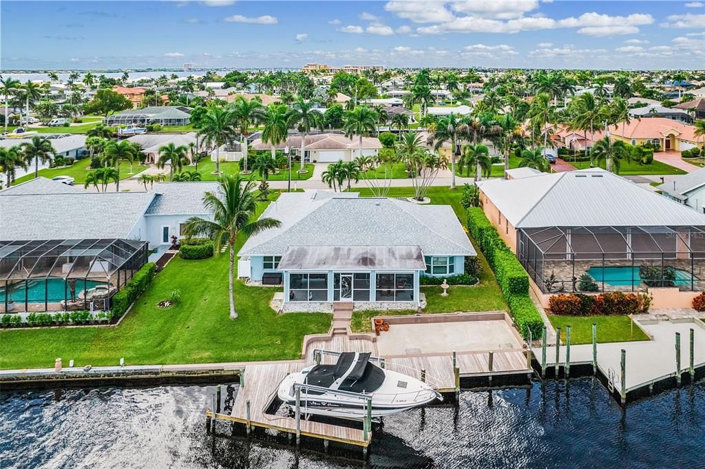 待售: $826,000 (4 贝兹, 2 浴室, 2930 平方英尺)