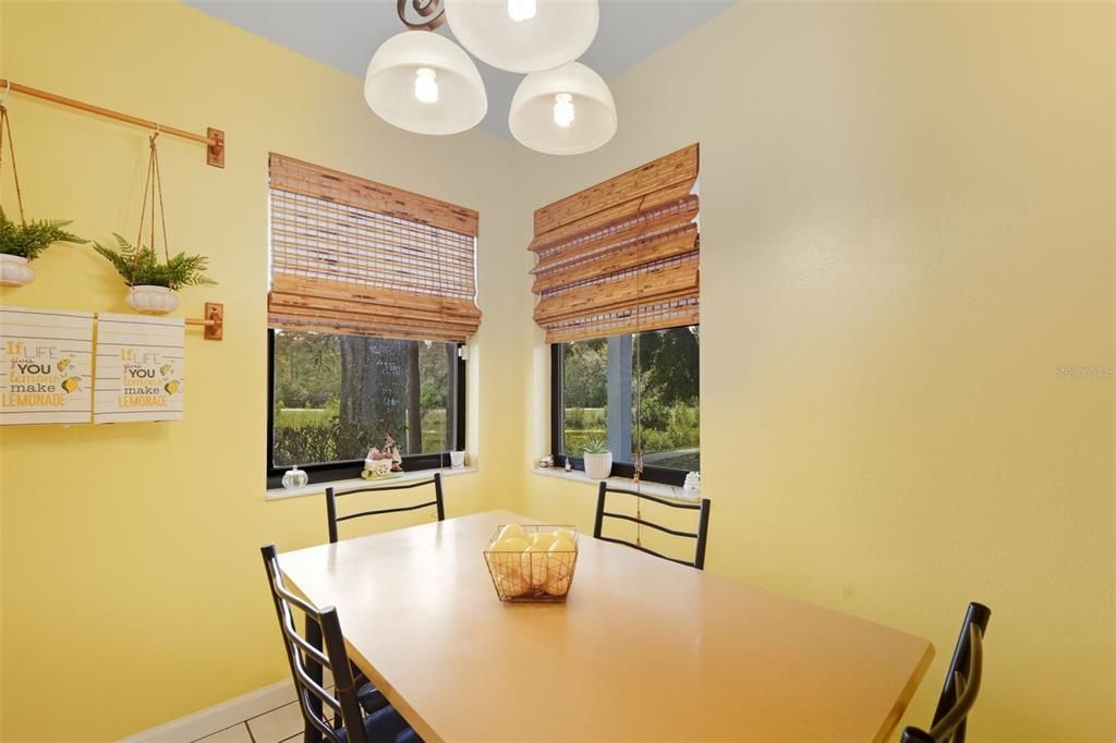 待售: $179,000 (2 贝兹, 2 浴室, 1124 平方英尺)