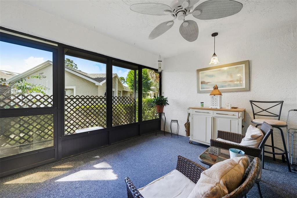 待售: $179,000 (2 贝兹, 2 浴室, 1124 平方英尺)