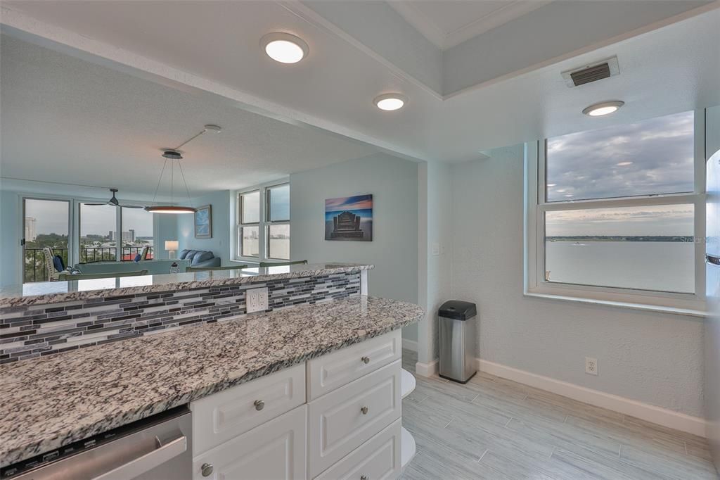 For Rent: $4,100 (2 beds, 2 baths, 1392 Square Feet)