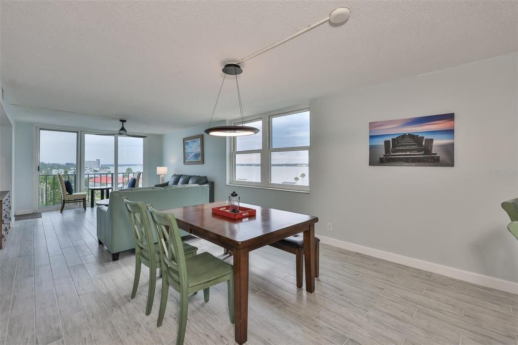 For Rent: $4,100 (2 beds, 2 baths, 1392 Square Feet)