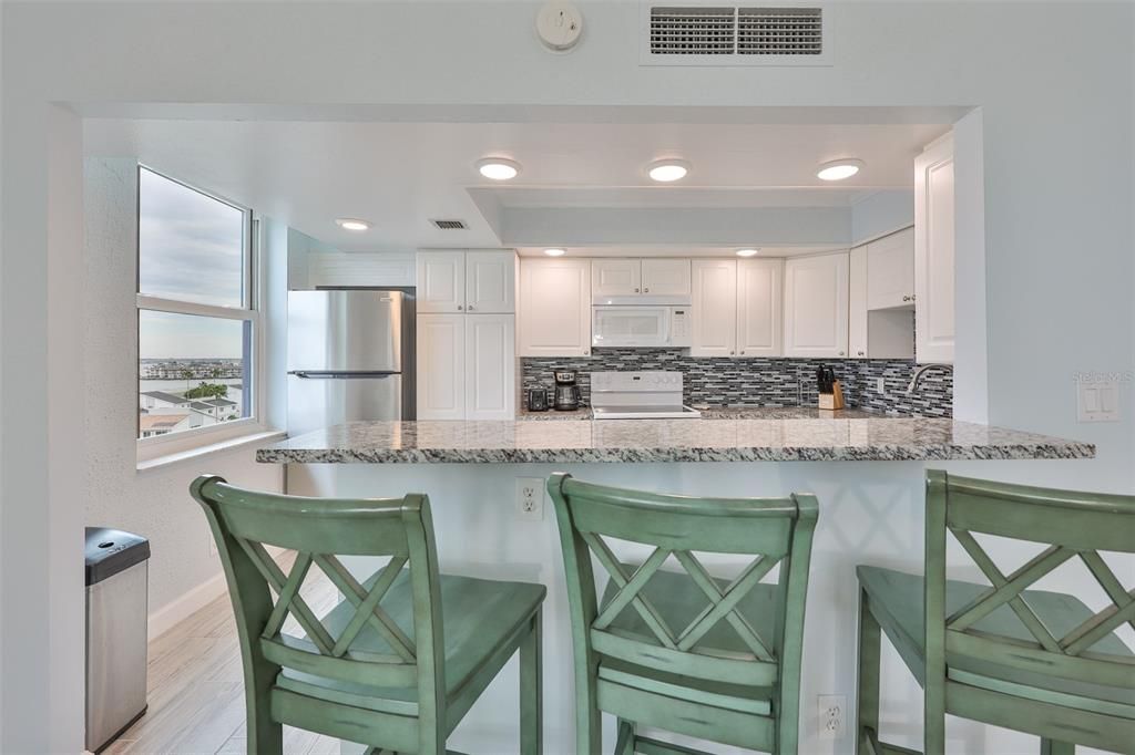 For Rent: $4,100 (2 beds, 2 baths, 1392 Square Feet)