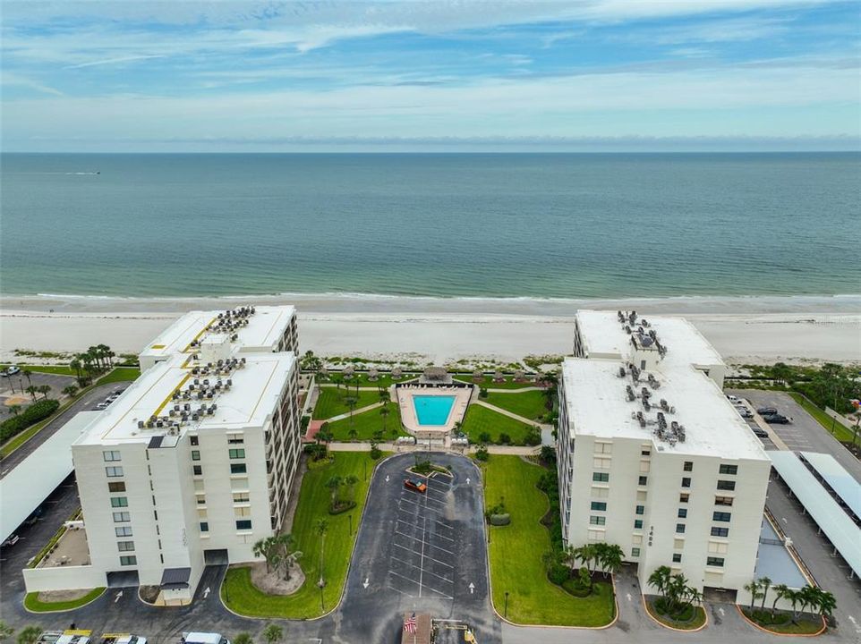 For Rent: $4,100 (2 beds, 2 baths, 1392 Square Feet)