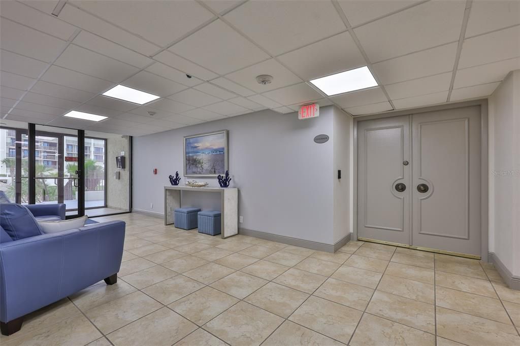 For Rent: $4,100 (2 beds, 2 baths, 1392 Square Feet)