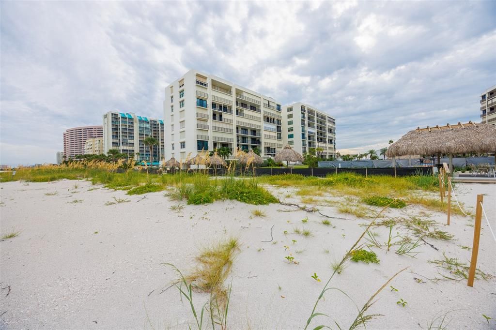 For Rent: $4,100 (2 beds, 2 baths, 1392 Square Feet)