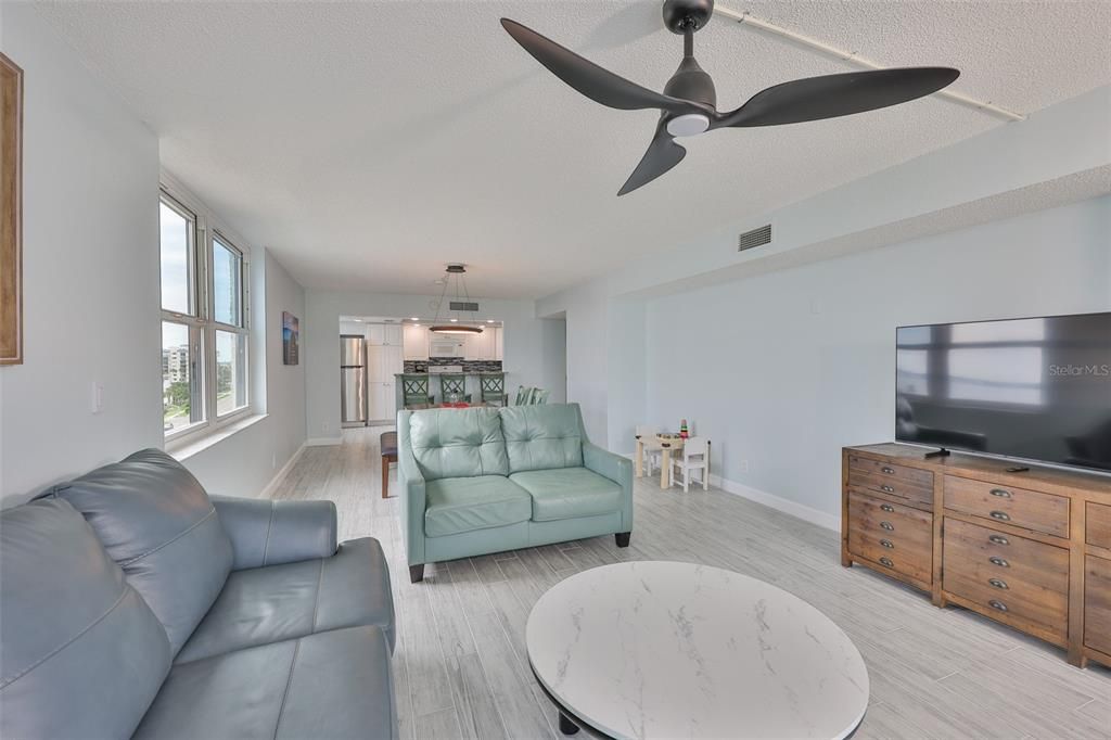 For Rent: $4,100 (2 beds, 2 baths, 1392 Square Feet)