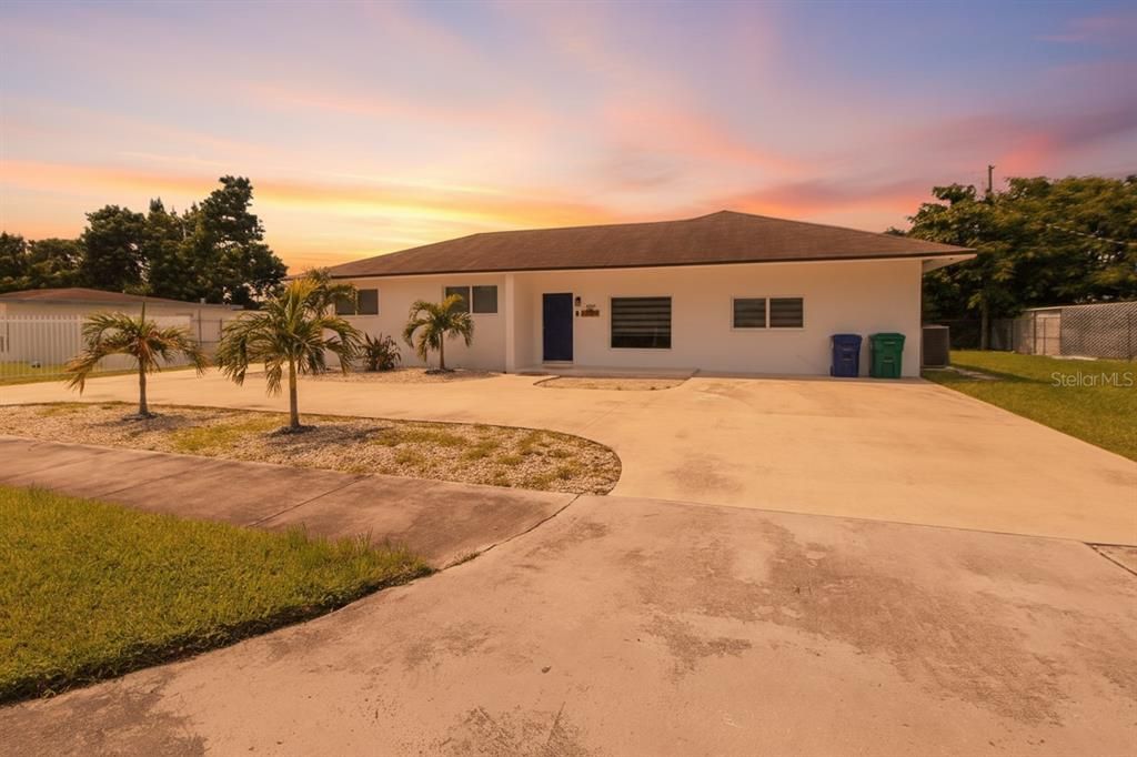 Vendido Recientemente: $585,000 (3 camas, 2 baños, 1715 Pies cuadrados)
