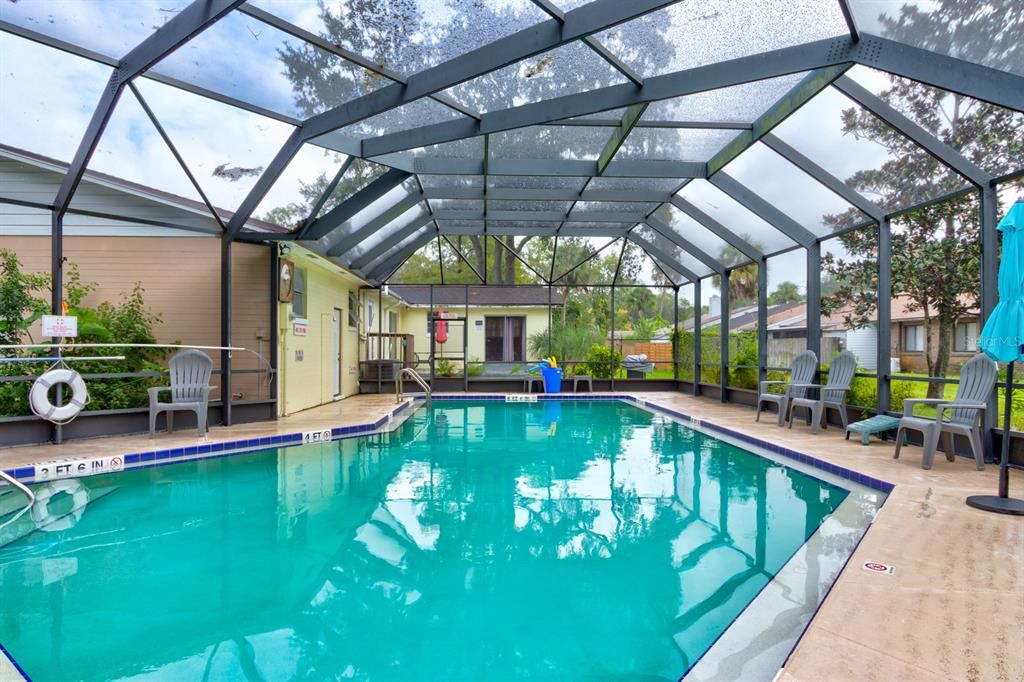 待售: $195,000 (3 贝兹, 2 浴室, 1077 平方英尺)