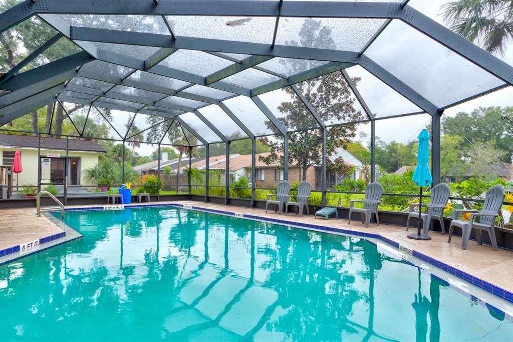 待售: $195,000 (3 贝兹, 2 浴室, 1077 平方英尺)