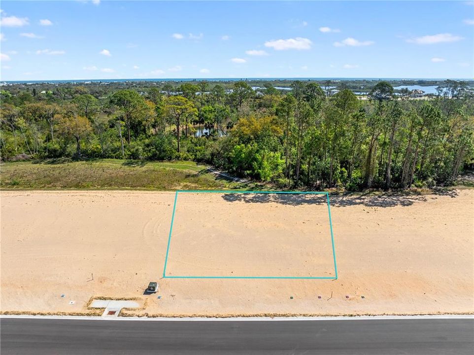 待售: $269,000 (0.26 acres)