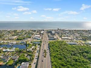 待售: $269,000 (0.26 acres)