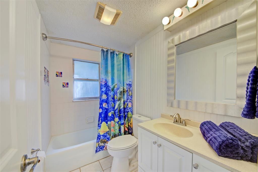 На продажу: $295,000 (3 спален, 2 ванн, 1320 Квадратных фут)