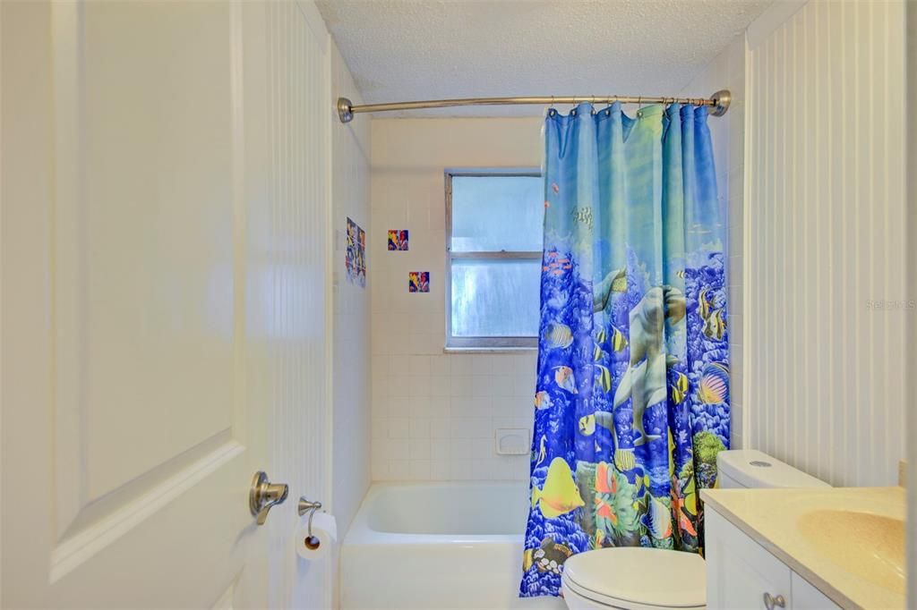 На продажу: $295,000 (3 спален, 2 ванн, 1320 Квадратных фут)