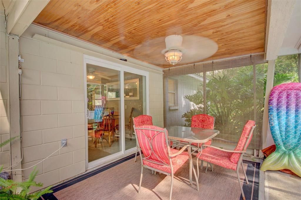 На продажу: $295,000 (3 спален, 2 ванн, 1320 Квадратных фут)