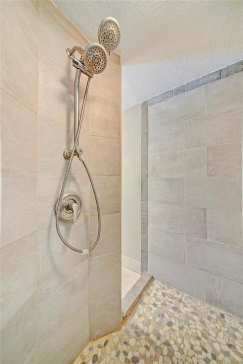 На продажу: $295,000 (3 спален, 2 ванн, 1320 Квадратных фут)