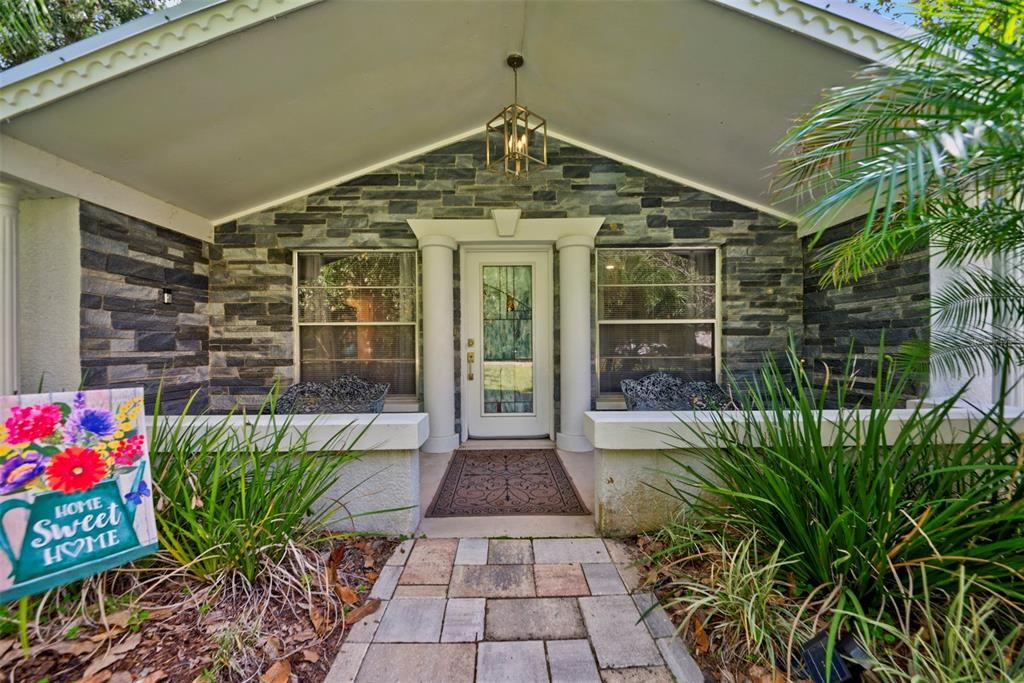 На продажу: $295,000 (3 спален, 2 ванн, 1320 Квадратных фут)