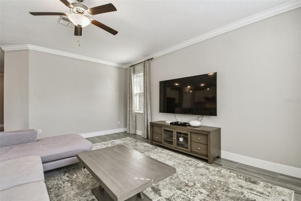 Active With Contract: $425,000 (4 beds, 2 baths, 2775 Square Feet)