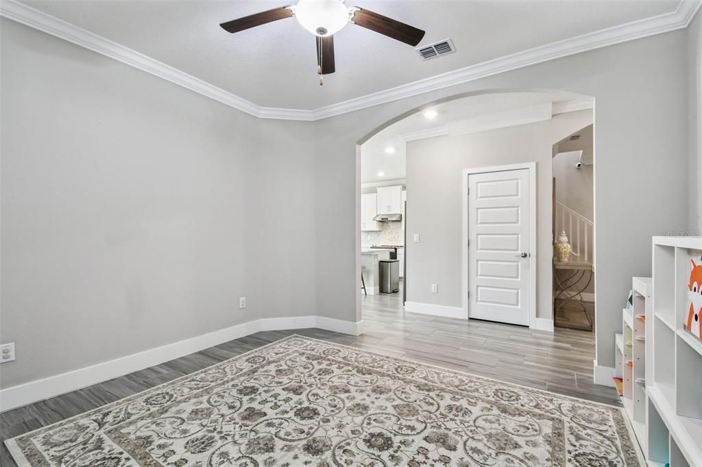 Active With Contract: $425,000 (4 beds, 2 baths, 2775 Square Feet)