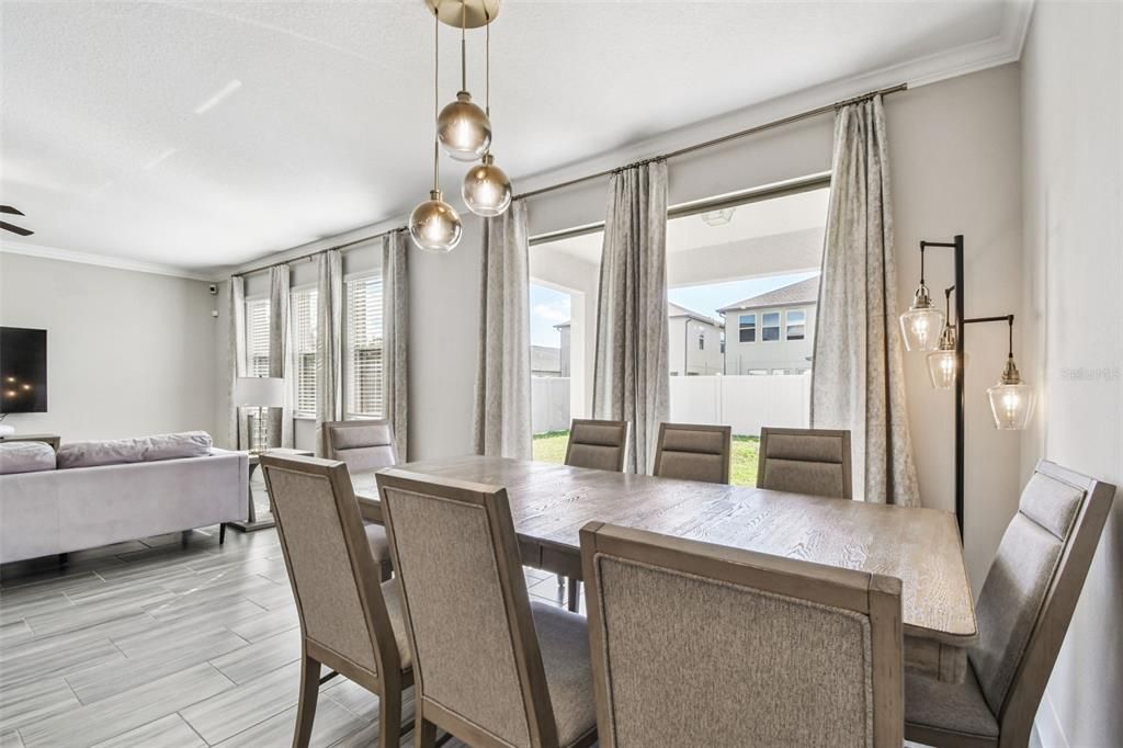 Active With Contract: $425,000 (4 beds, 2 baths, 2775 Square Feet)