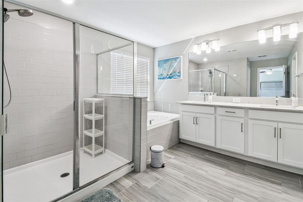 Active With Contract: $425,000 (4 beds, 2 baths, 2775 Square Feet)