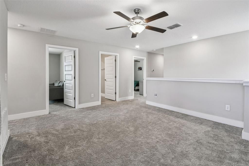 Active With Contract: $425,000 (4 beds, 2 baths, 2775 Square Feet)