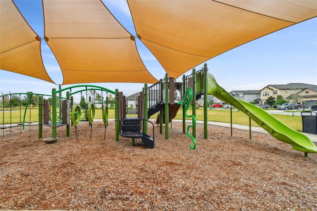 Active With Contract: $425,000 (4 beds, 2 baths, 2775 Square Feet)