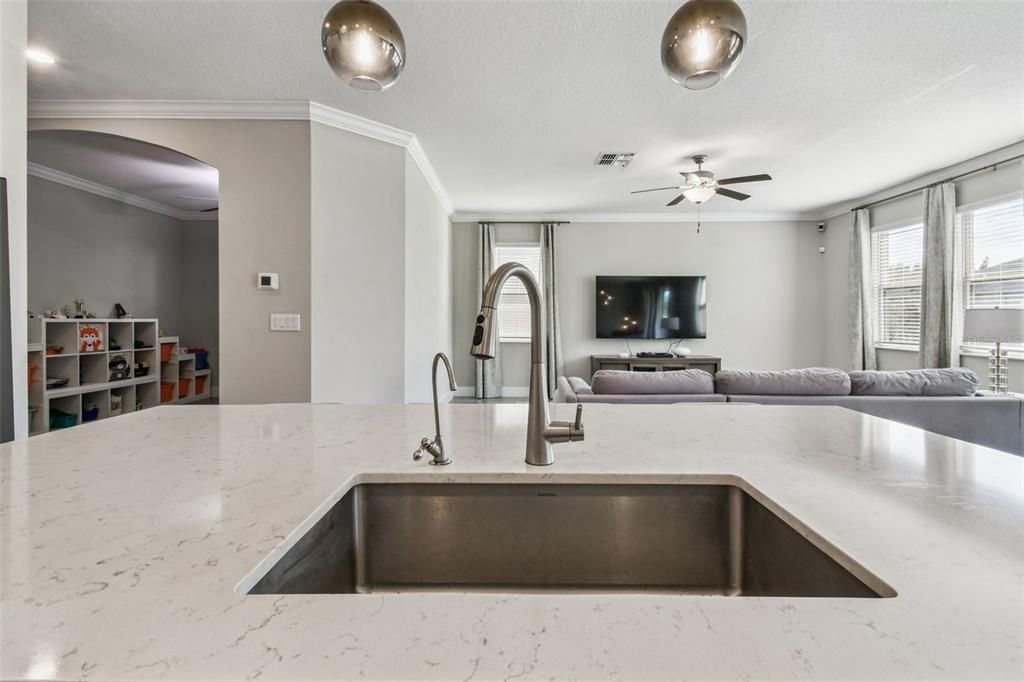 Active With Contract: $425,000 (4 beds, 2 baths, 2775 Square Feet)