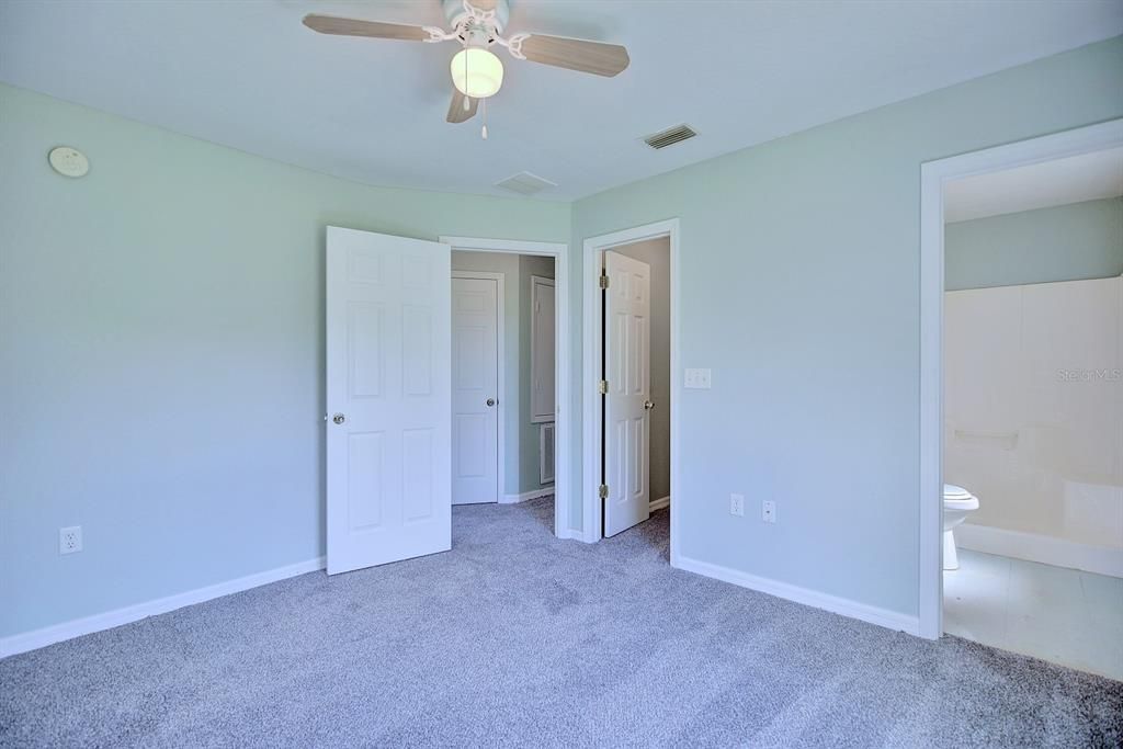 Active With Contract: $210,000 (3 beds, 2 baths, 1125 Square Feet)