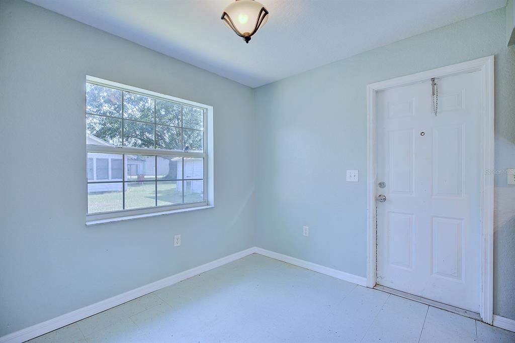 Active With Contract: $210,000 (3 beds, 2 baths, 1125 Square Feet)