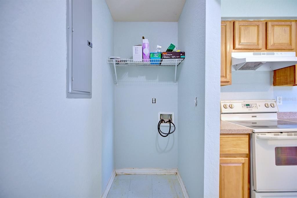 Active With Contract: $210,000 (3 beds, 2 baths, 1125 Square Feet)