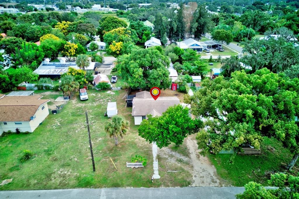 For Sale: $129,000 (2 beds, 1 baths, 830 Square Feet)