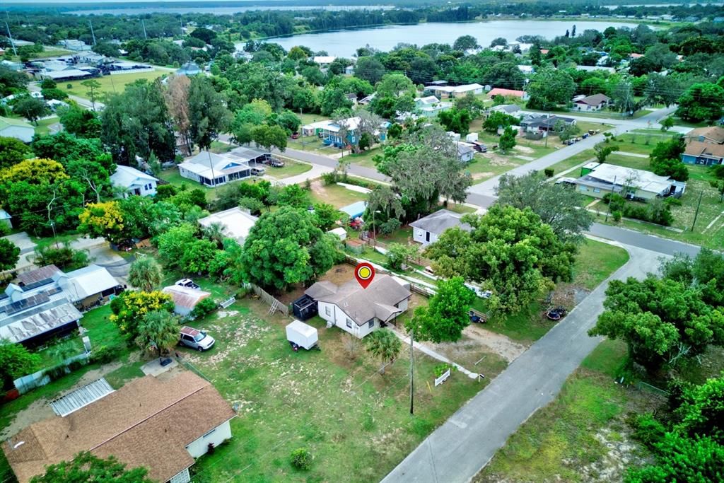 For Sale: $129,000 (2 beds, 1 baths, 830 Square Feet)