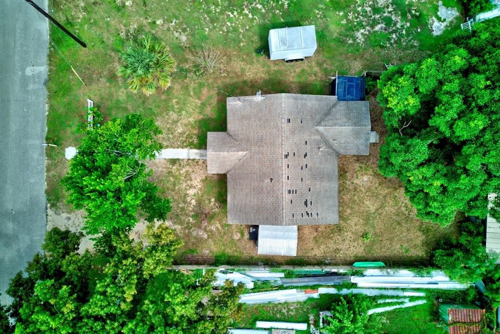 For Sale: $129,000 (2 beds, 1 baths, 830 Square Feet)