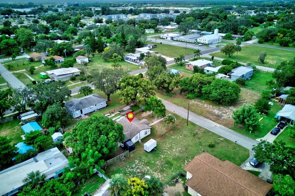 For Sale: $129,000 (2 beds, 1 baths, 830 Square Feet)