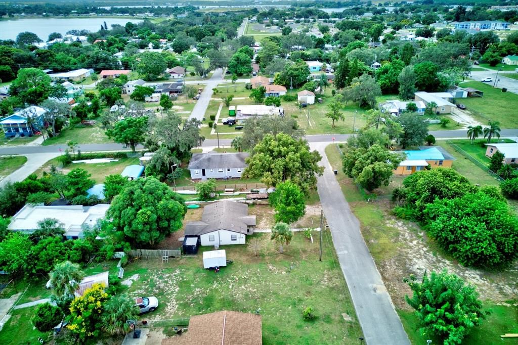 For Sale: $129,000 (2 beds, 1 baths, 830 Square Feet)